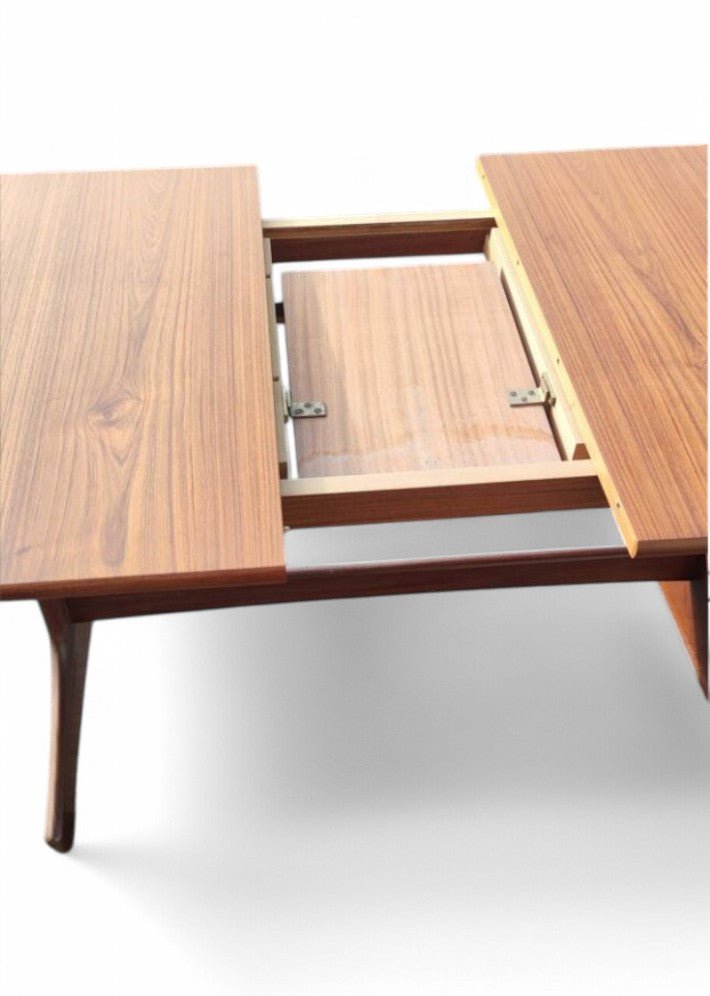 Table à manger en teck, conçue par Victor Wilkins pour G. Plan vers 1960 - Ethic Atelier