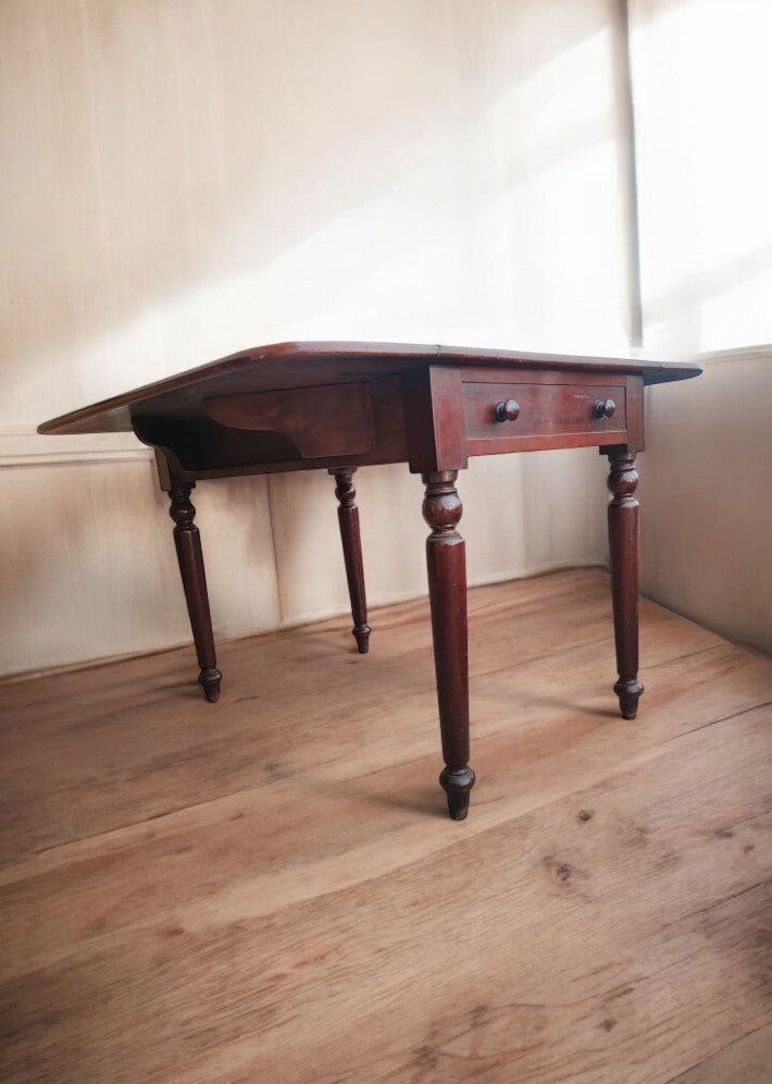 table à oreilles anglaise datant du milieu du XIXe siècle - Ethic Atelier