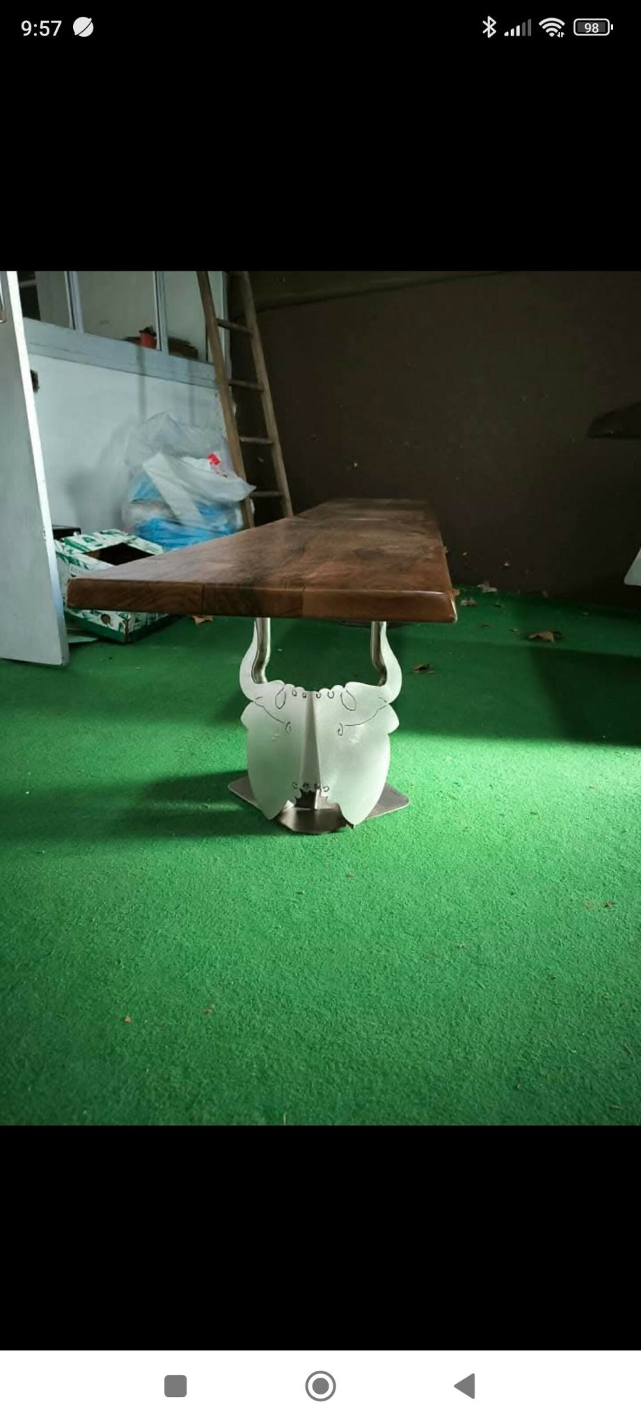 Table artistique en noyer et acier avec son banc et 6 chaises cuir - Ethic Atelier