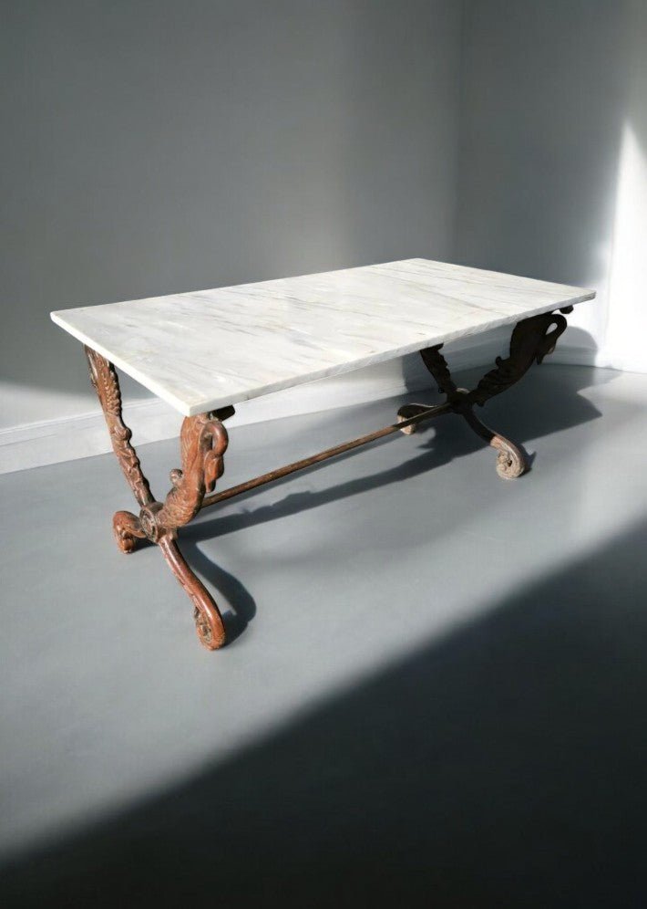 Table basse cols de cygnes fonte et marbre - Ethic Atelier