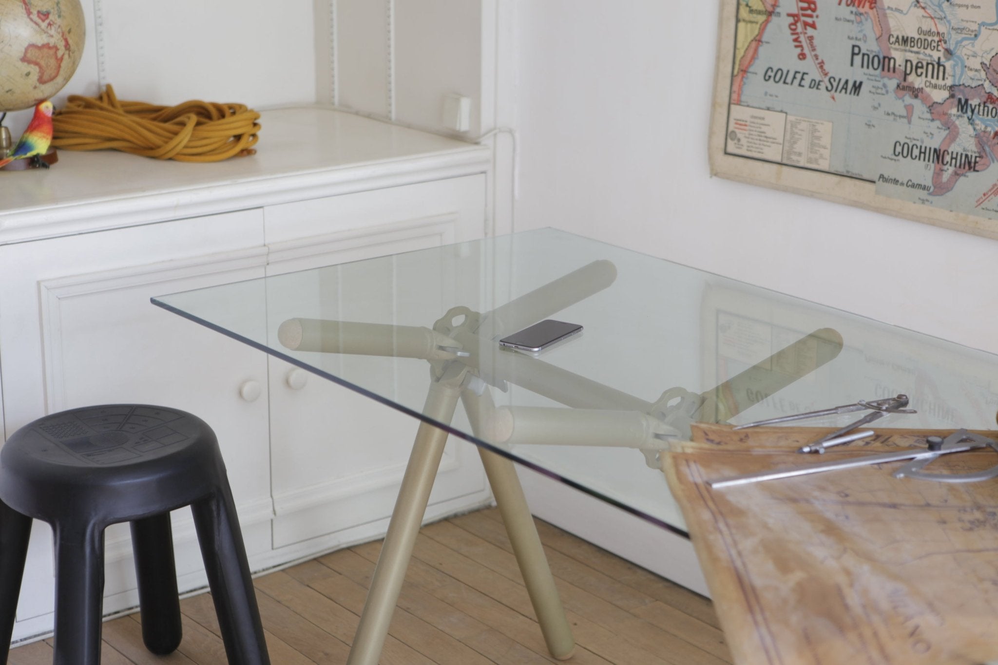 Table Clavex en Échafaudages Upcyclés, Modèle Réinventé - Ethic Atelier