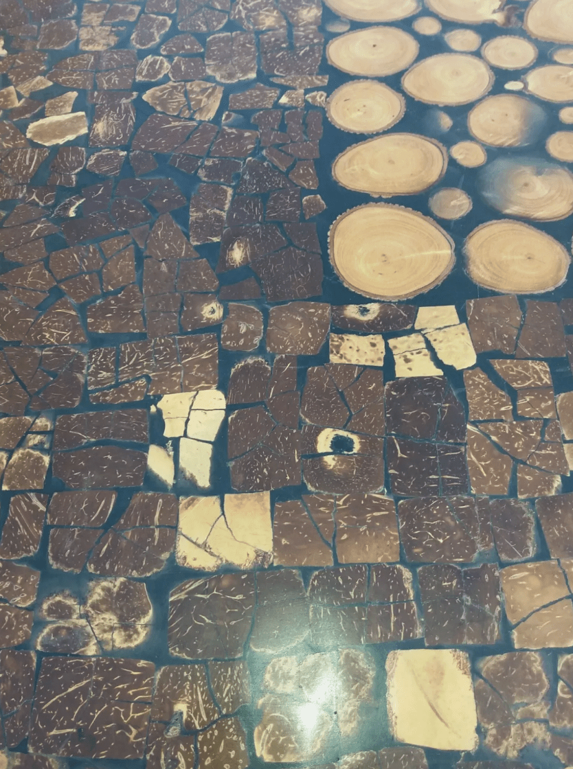 Table en Marqueterie de Coquille de Noix de Coco - Ethic Atelier