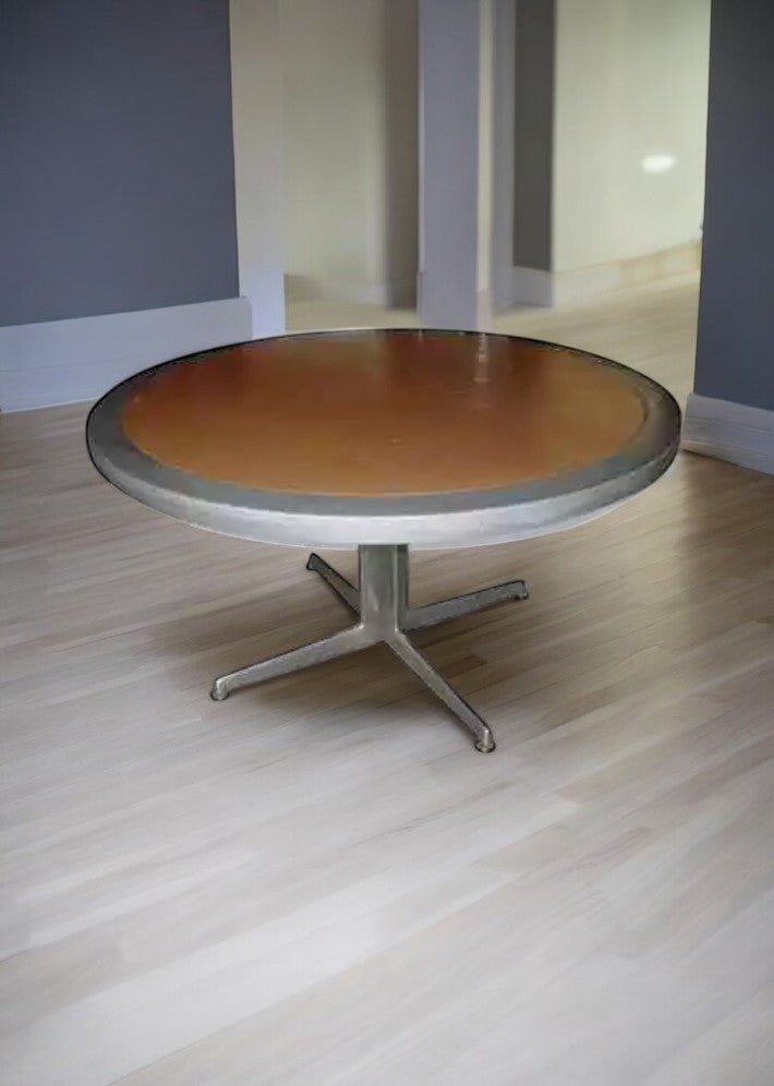 Table Herman Miller pour Mobilier International - Ethic Atelier