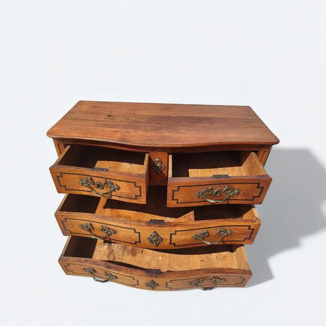 Exceptionnelle Commode Transition Louis XV Louis XVI en Merisier Massif - XVIIIe Siècle
