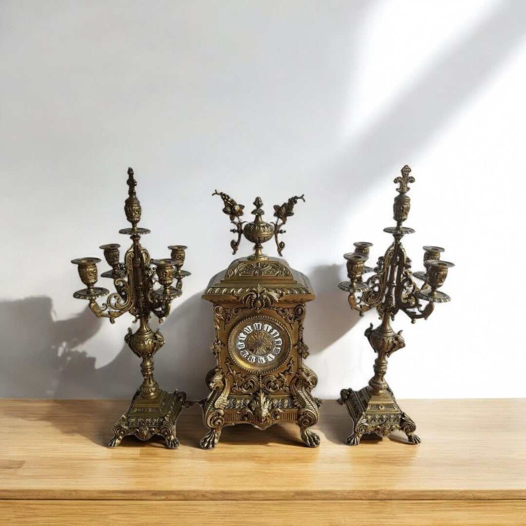 Magnifique et Exceptionnelle Grosse Horloge Pendule en Bronze avec 2 Chandeliers