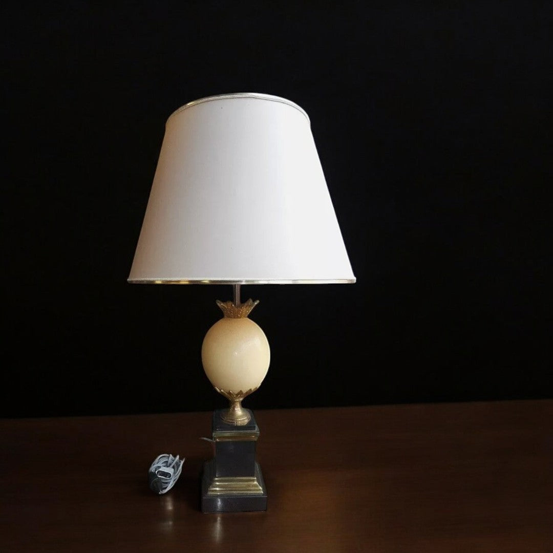 Magnifique Lampe Œuf d'Autruche - Maison Charles