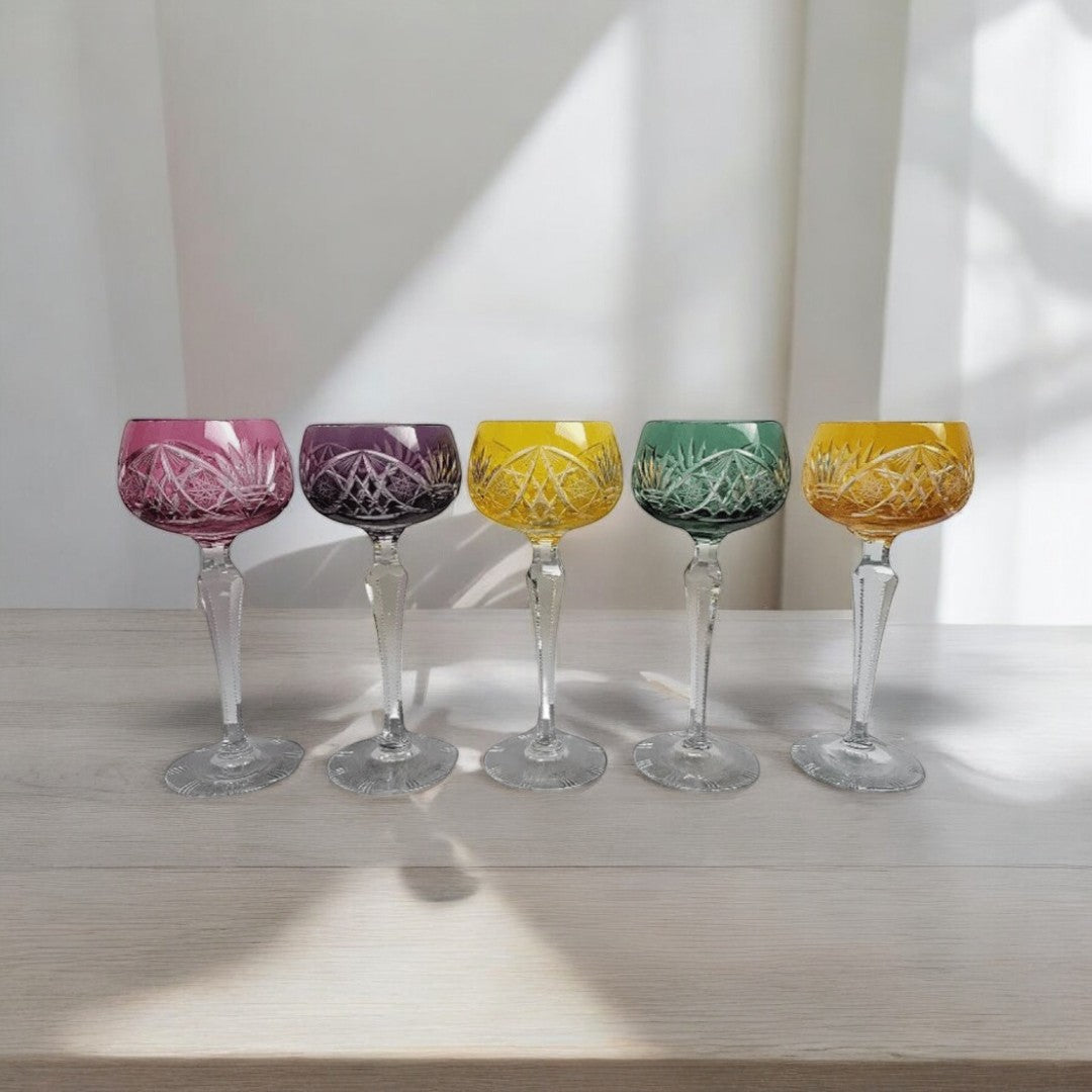 Magnifique Série de 5 Verres en Cristal de Couleur