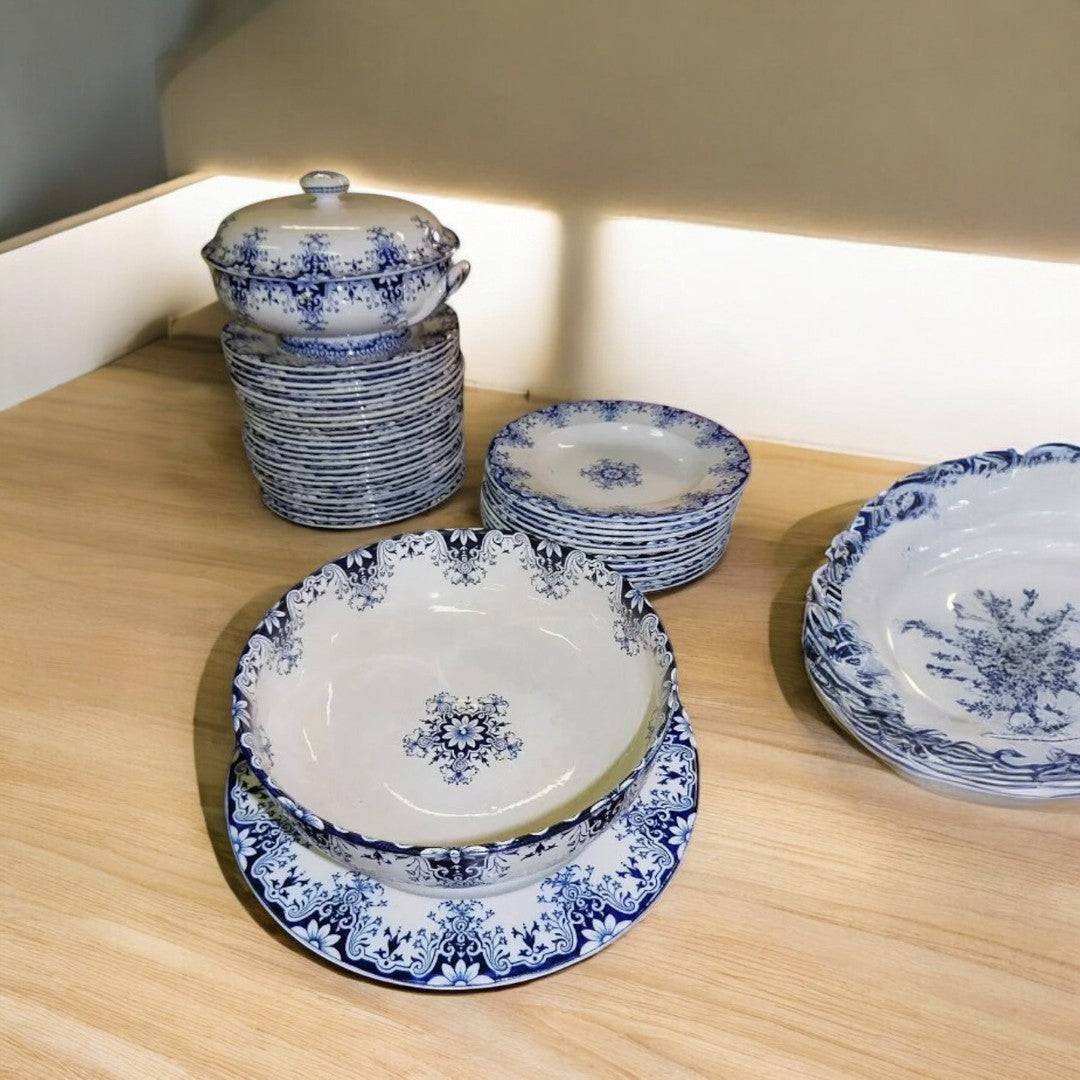 Rare Service de Table Rouen - 63 Pièces