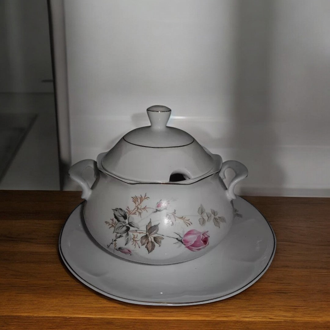 Superbe Service de Table en Porcelaine Fine - Poristal France de la Croix - 43 Pièces