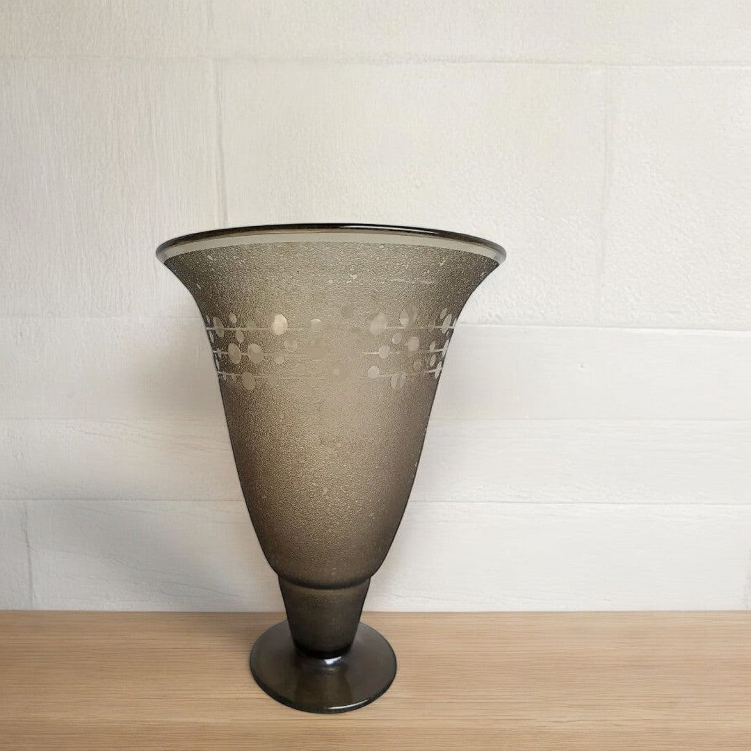 Superbe Vase en Verre Fumé – Art Déco Élégant et Distingué