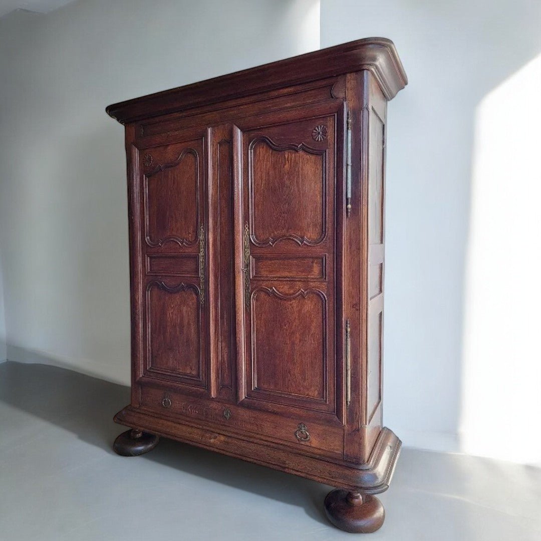 Très Belle Armoire Louis XIV - XVIIIe Siècle en Chêne - Ethic Atelier