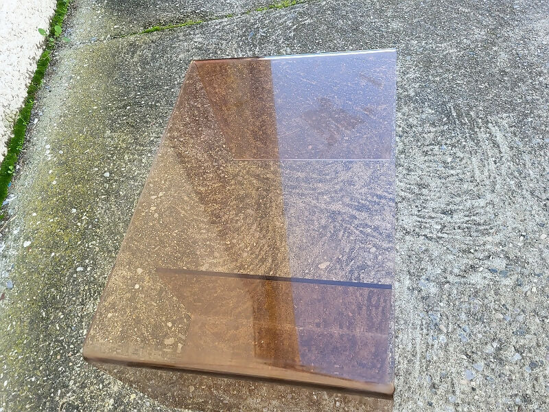 Très Belle Table Basse en Plexiglass Fumé Rosé Roche Bobois 1970 - Ethic Atelier