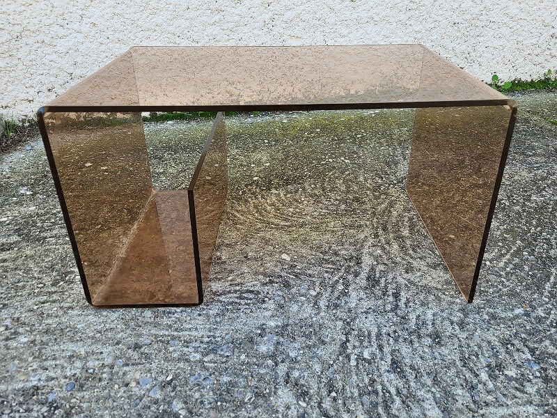 Très Belle Table Basse en Plexiglass Fumé Rosé Roche Bobois 1970 - Ethic Atelier