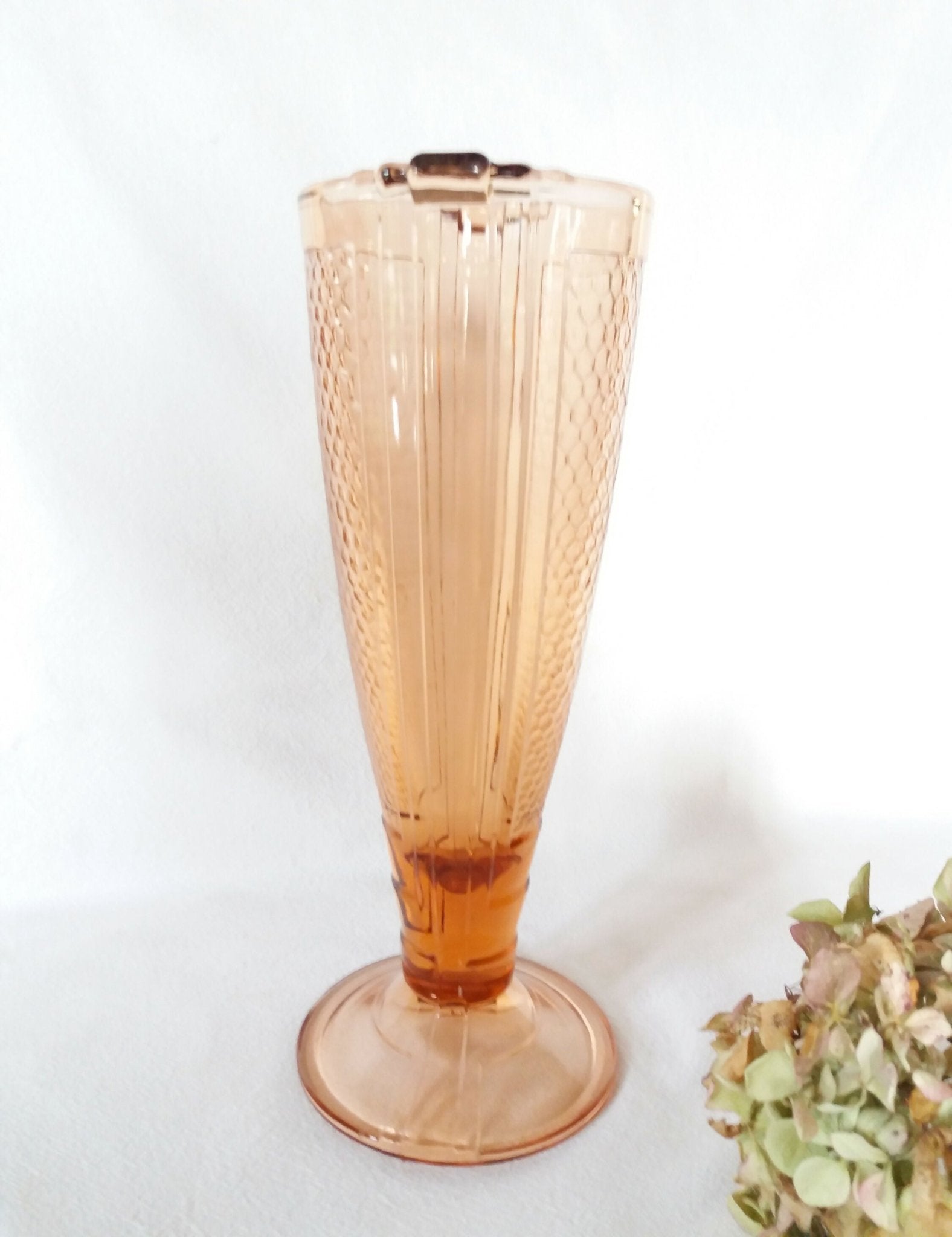 Vases en verre rose moulé préssé "Nids d'abeilles" Art déco - Ethic Atelier