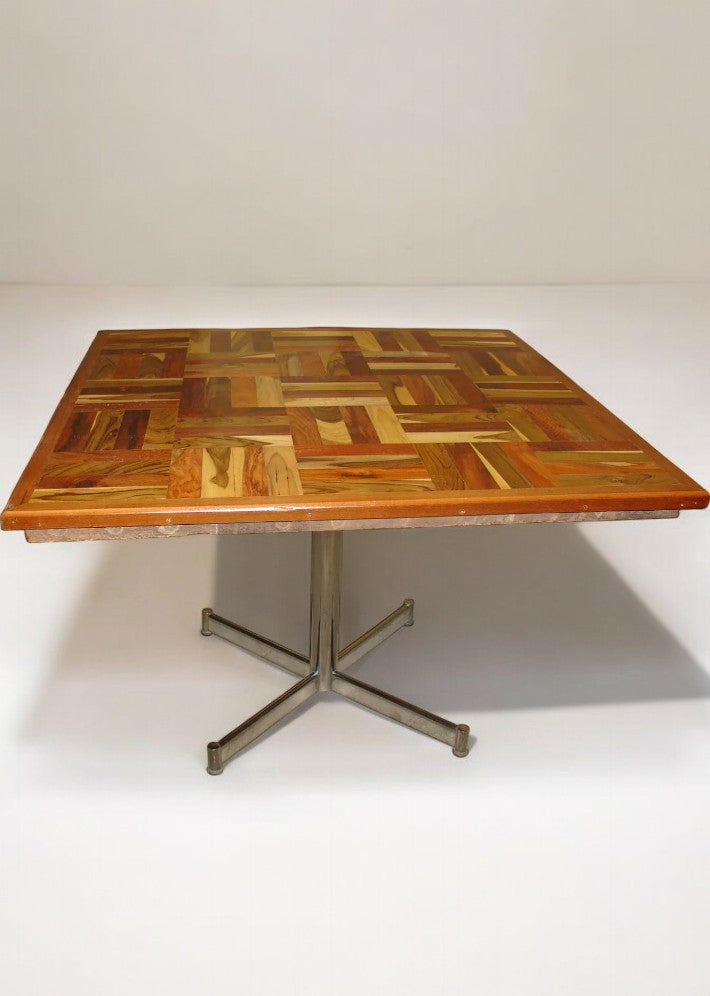 Table Carrée en Mosaïque de Bois Massif et Pied Chromé – Vers 1970