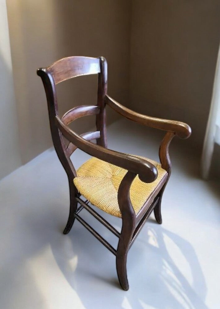 Fauteuil Paillé Ancien en Noyer Massif du XIXème Siècle – N° 1