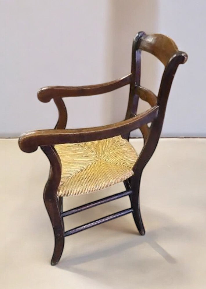 Fauteuil Paillé Ancien en Noyer Massif du XIXème Siècle - N °2