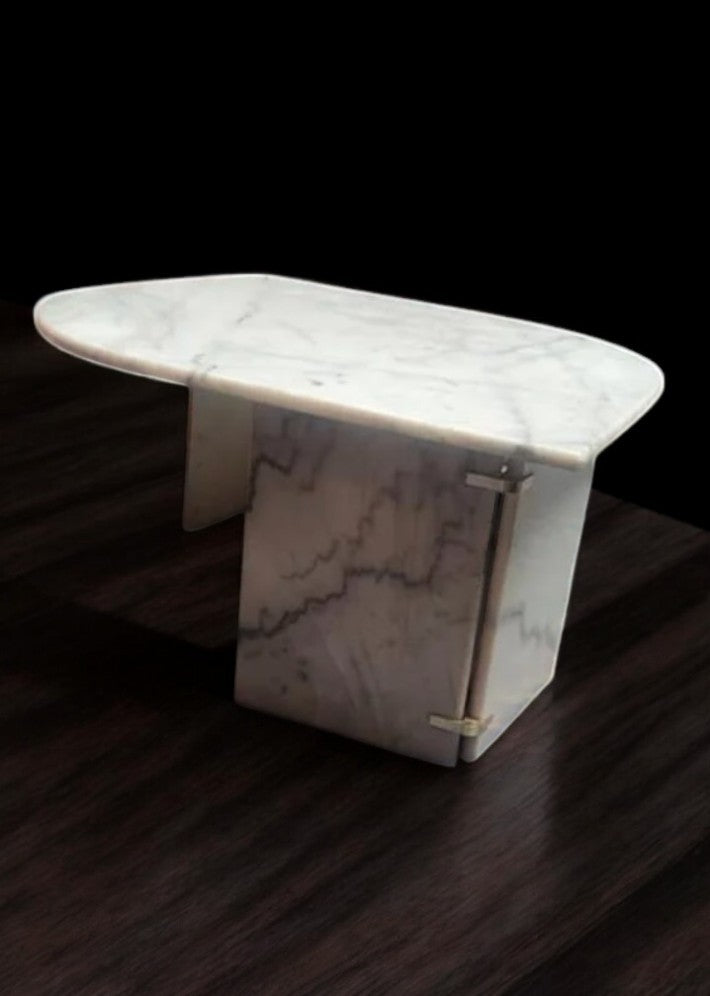 Table basse en marbre de Carrare blanc datant de 1970