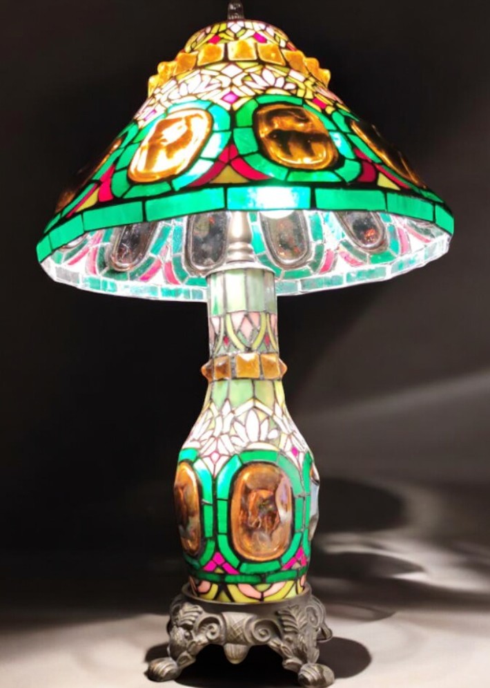 Grande Lampe en Mosaïque de Verre Façon Vitrail Style Art Déco