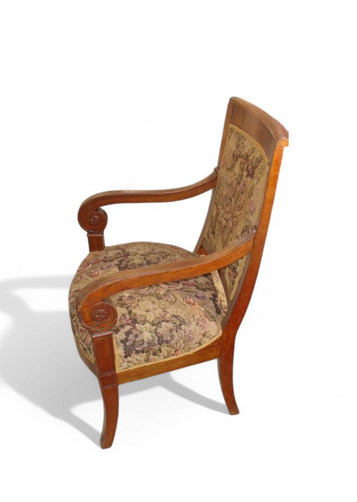 Fauteuil en Noyer Époque Consulat