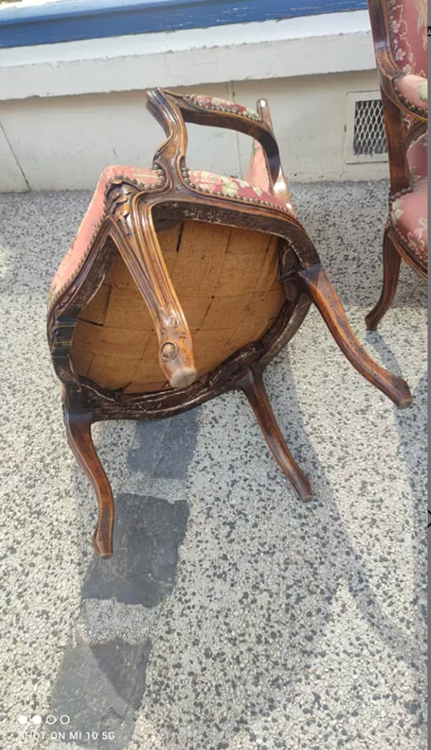 Paire de Fauteuils Cabriolets de Style Louis XV