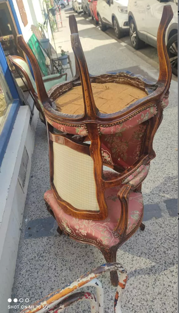 Paire de Fauteuils Cabriolets de Style Louis XV