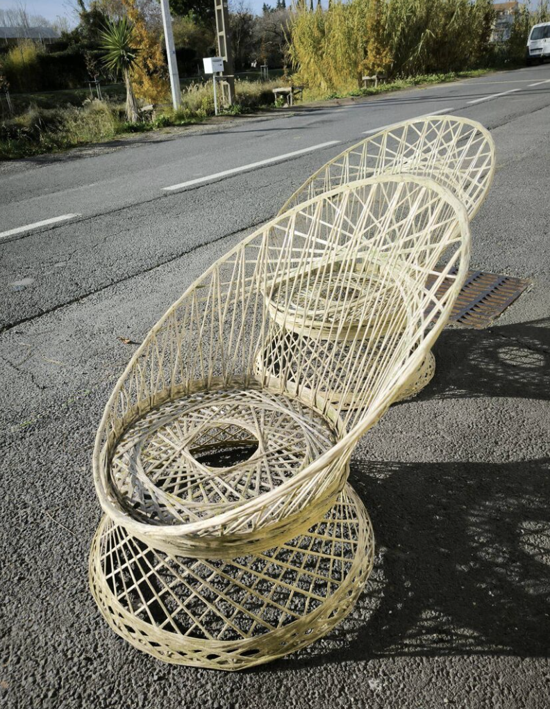 Paire de Fauteuils de Jardin Vintage en Fibre de Verre - Design Iconique