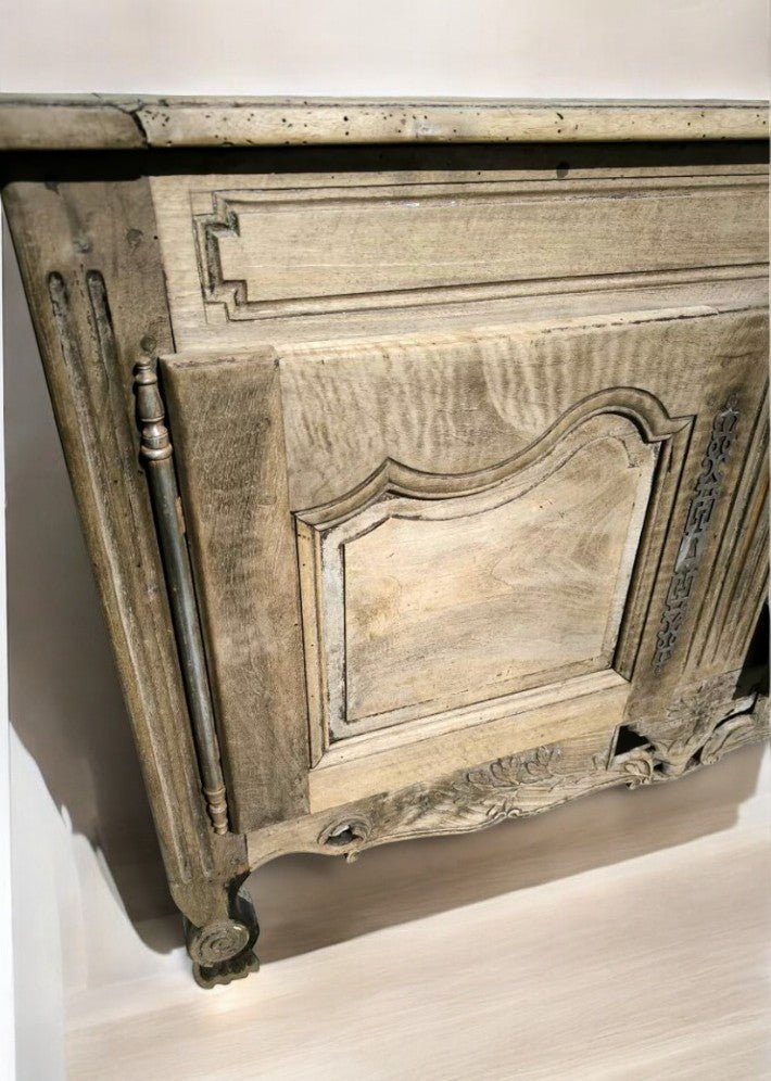 Buffet en Noyer Naturel Époque Transition Louis XV - Louis XVI - Ethic Atelier