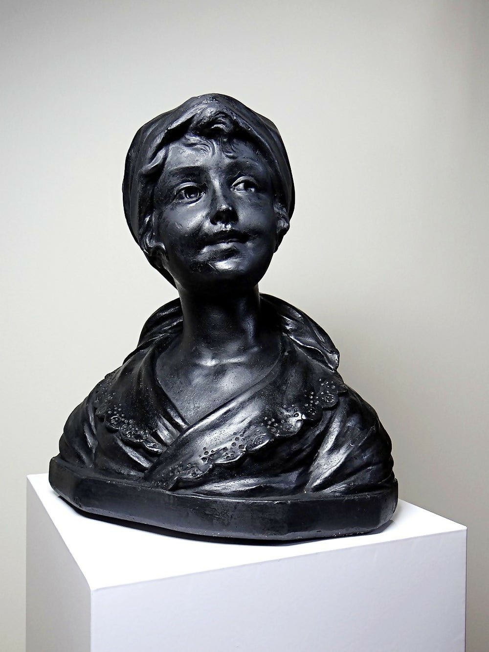 Buste de jeune femme en plâtre 1900 - 1930 monochrome Citti & Frère - Ethic Atelier