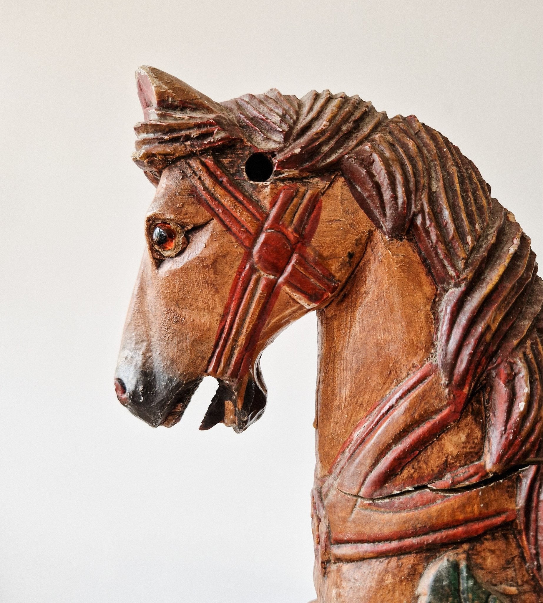 Cheval en bois ancien 1900 en bois polychrome, cheval carrousel jouet - Ethic Atelier