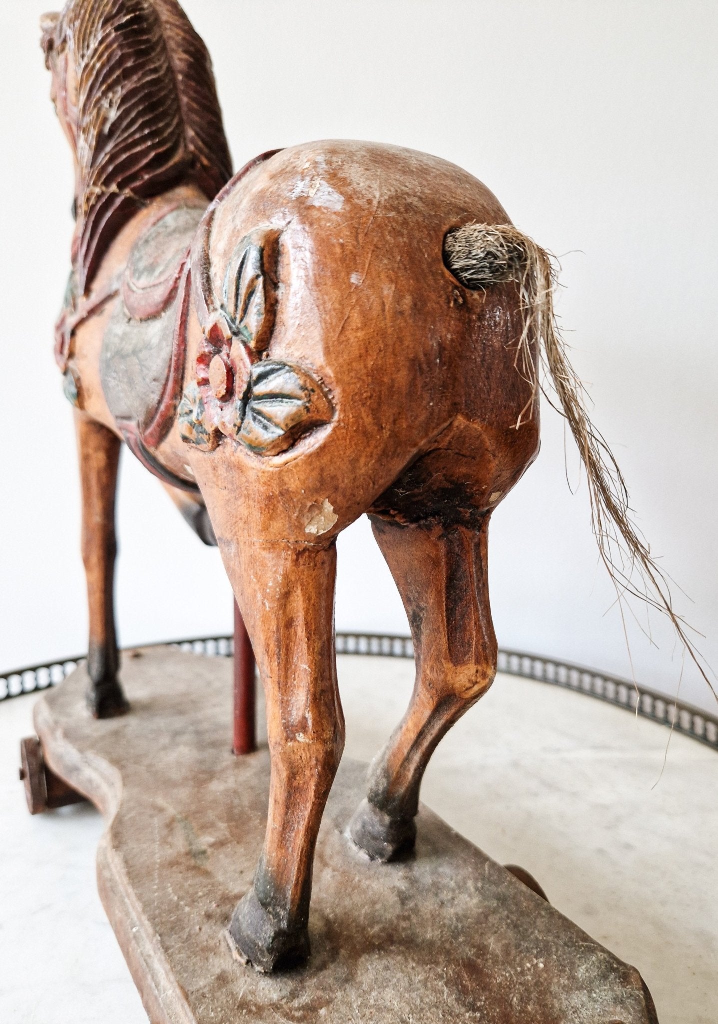 Cheval en bois ancien 1900 en bois polychrome, cheval carrousel jouet - Ethic Atelier