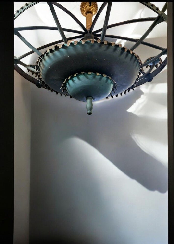 Énorme lustre en Acier à Patine Bronze du casino de Cassis 1980 - Ethic Atelier