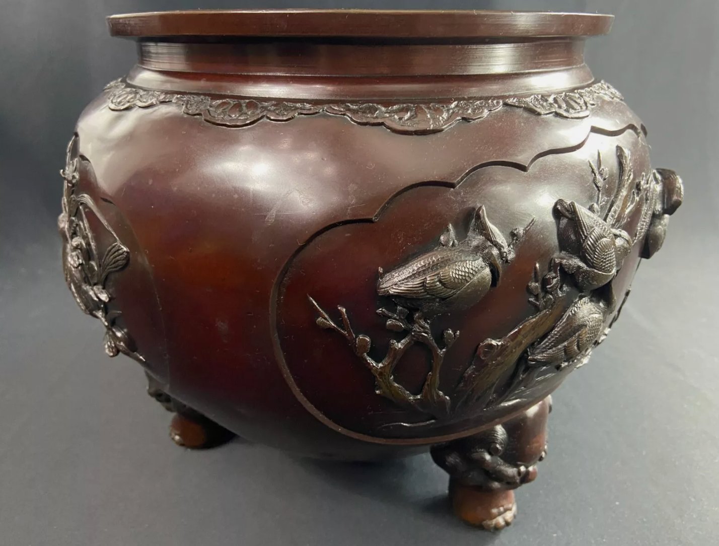 Grand cache - pot en bronze à décor d'oiseau, époque Meiji - Ethic Atelier