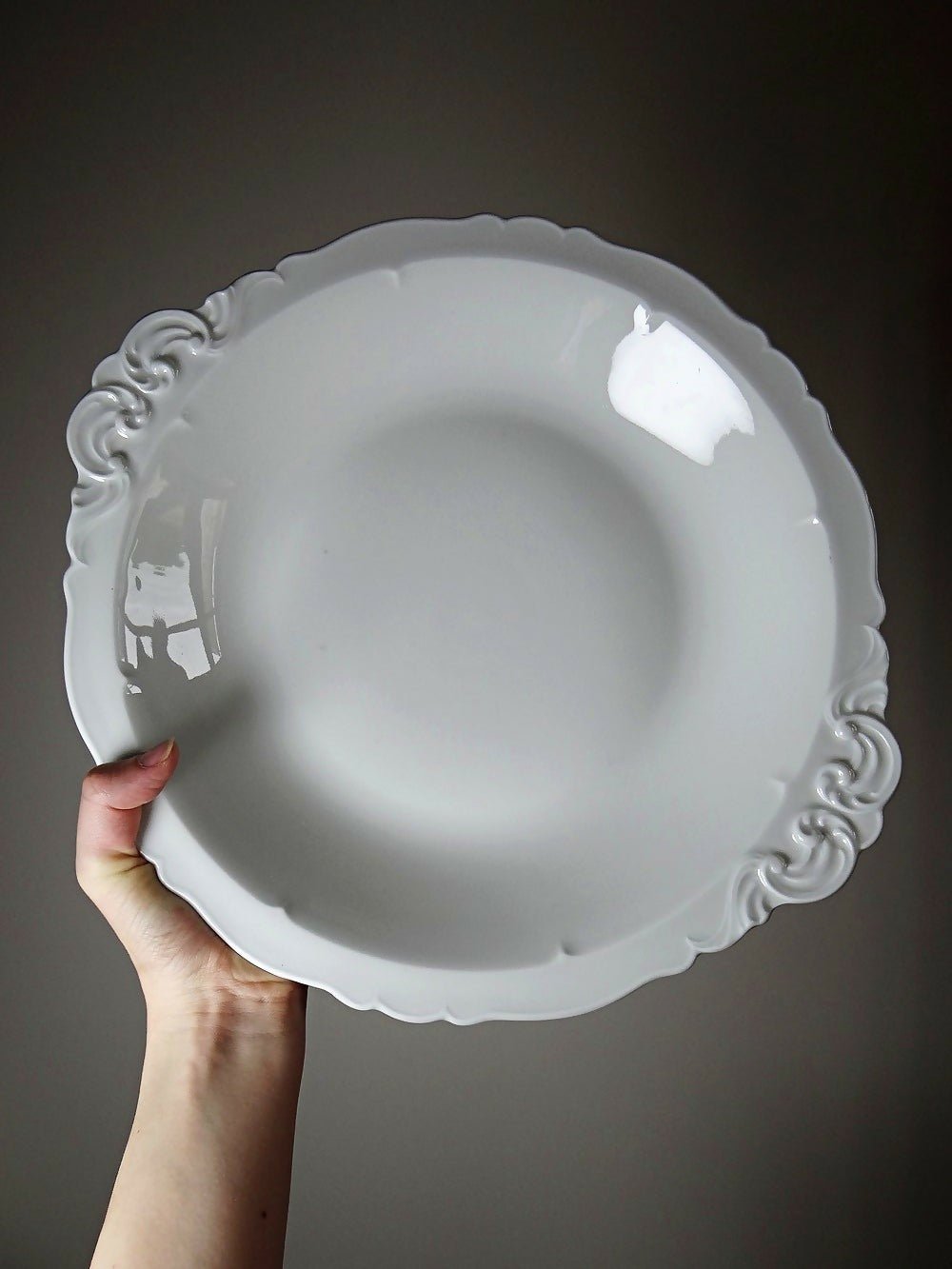 Grand plat de service creux porcelaine fine de Limoges blanche vintage/ancien - Ethic Atelier