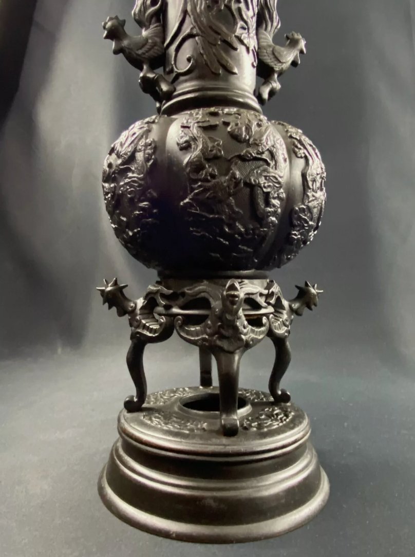 Grand vase en bronze à décor d'oiseau, époque Meiji - Ethic Atelier