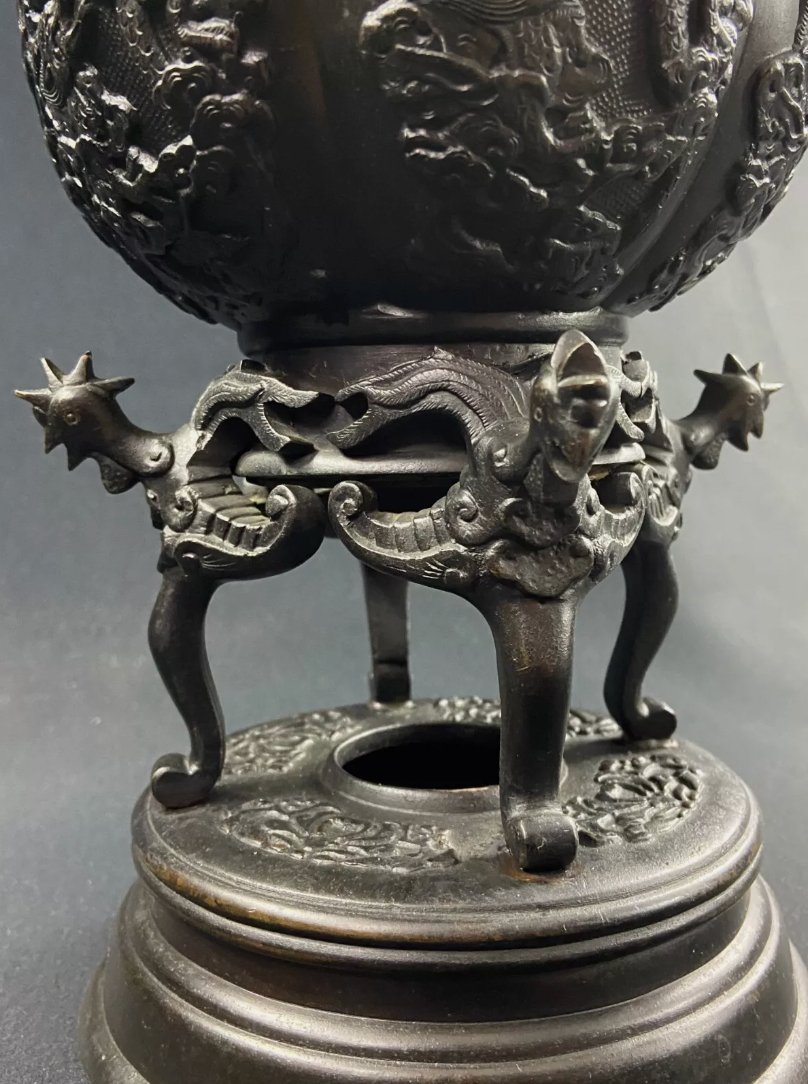 Grand vase en bronze à décor d'oiseau, époque Meiji - Ethic Atelier