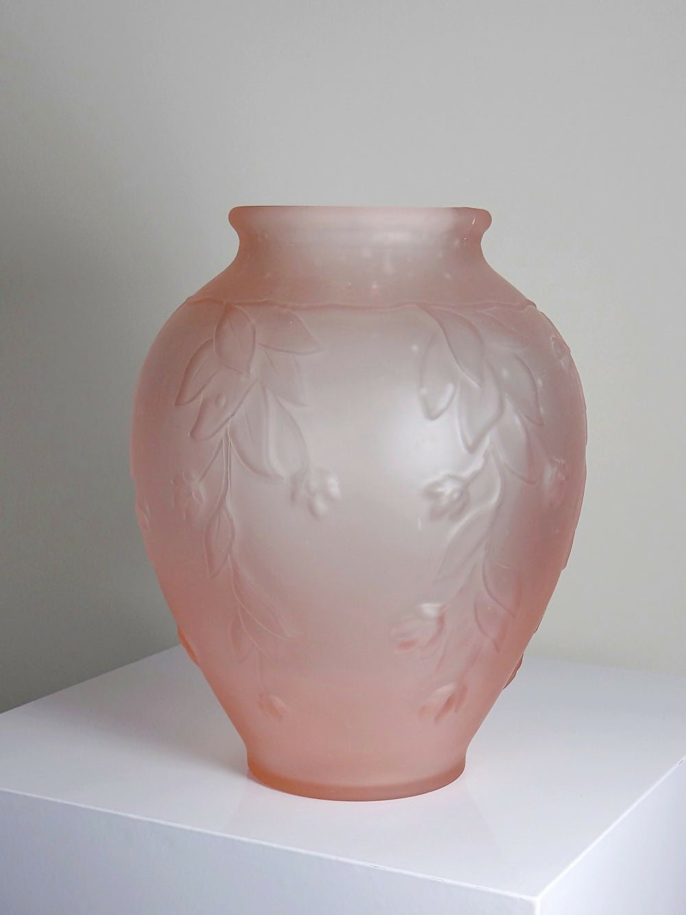 Grand vase style art déco pâte de verre moulé/pressé rose - Ethic Atelier