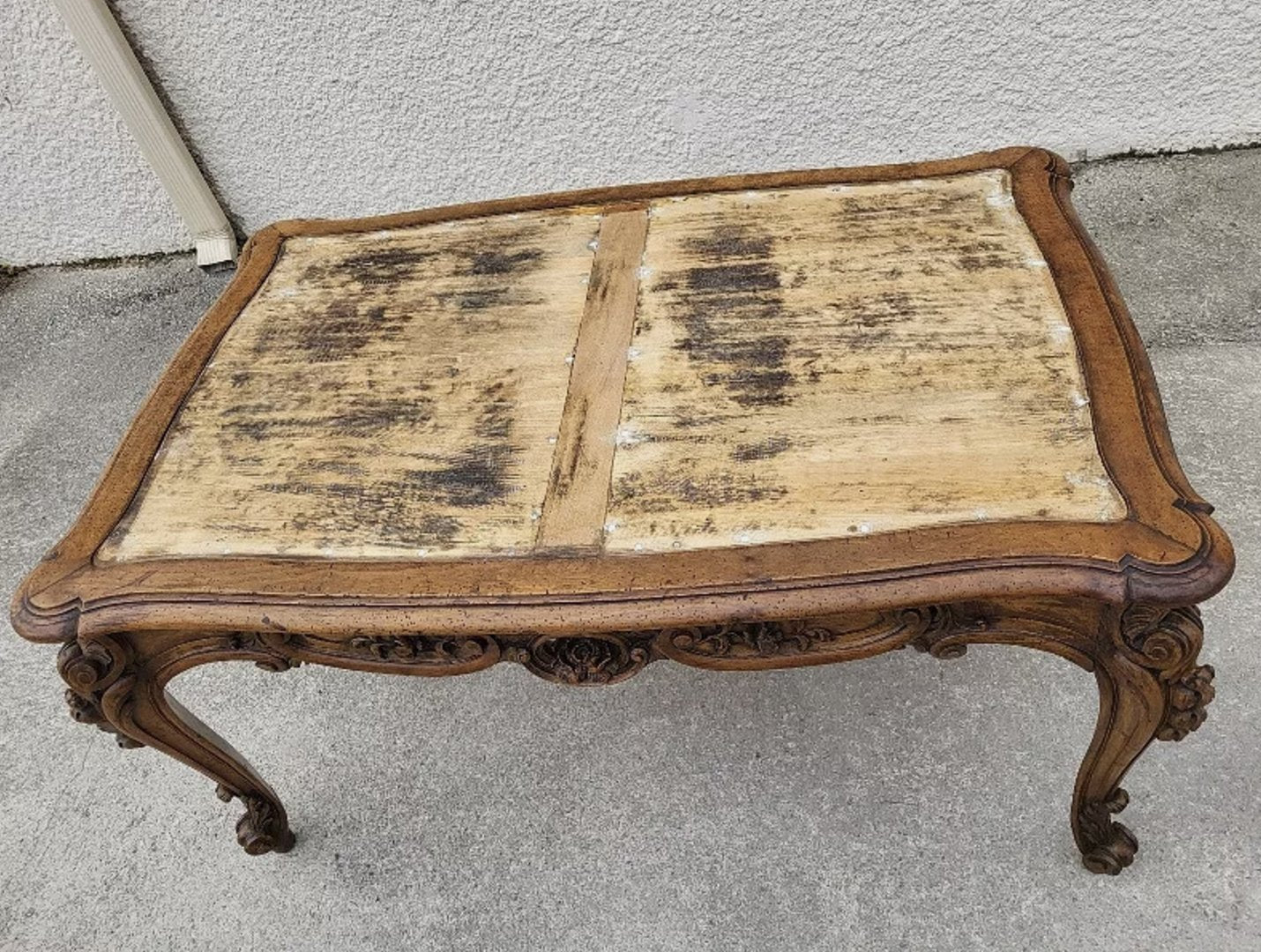 Joli Bureau Table Guéridon de Style Louis XV en Noyer Massif - XIXe siècle - Ethic Atelier