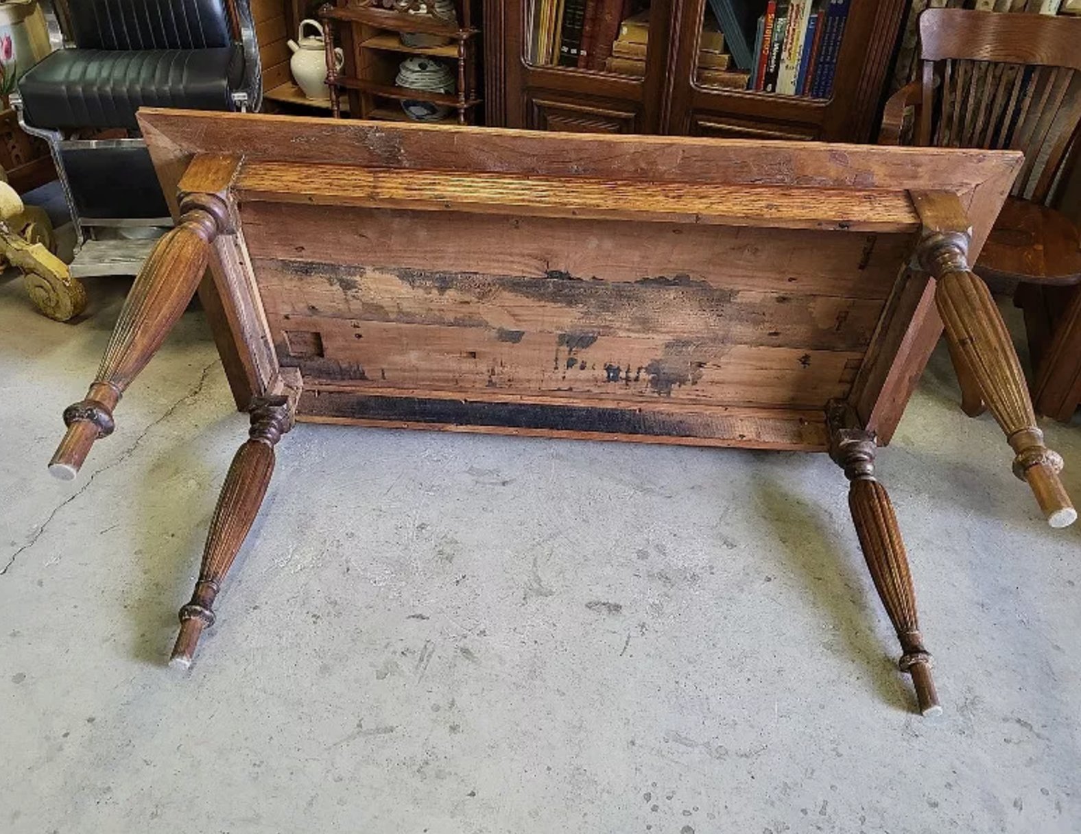 Jolie Grande Table à 4 Pieds - Fabrication Ancienne - Bois Exotique - Ethic Atelier