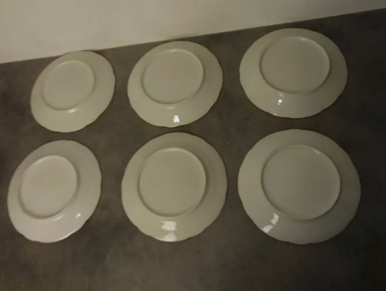 Jolie Série de 6 Assiettes en Porcelaine Blanche avec Dorure - Ethic Atelier