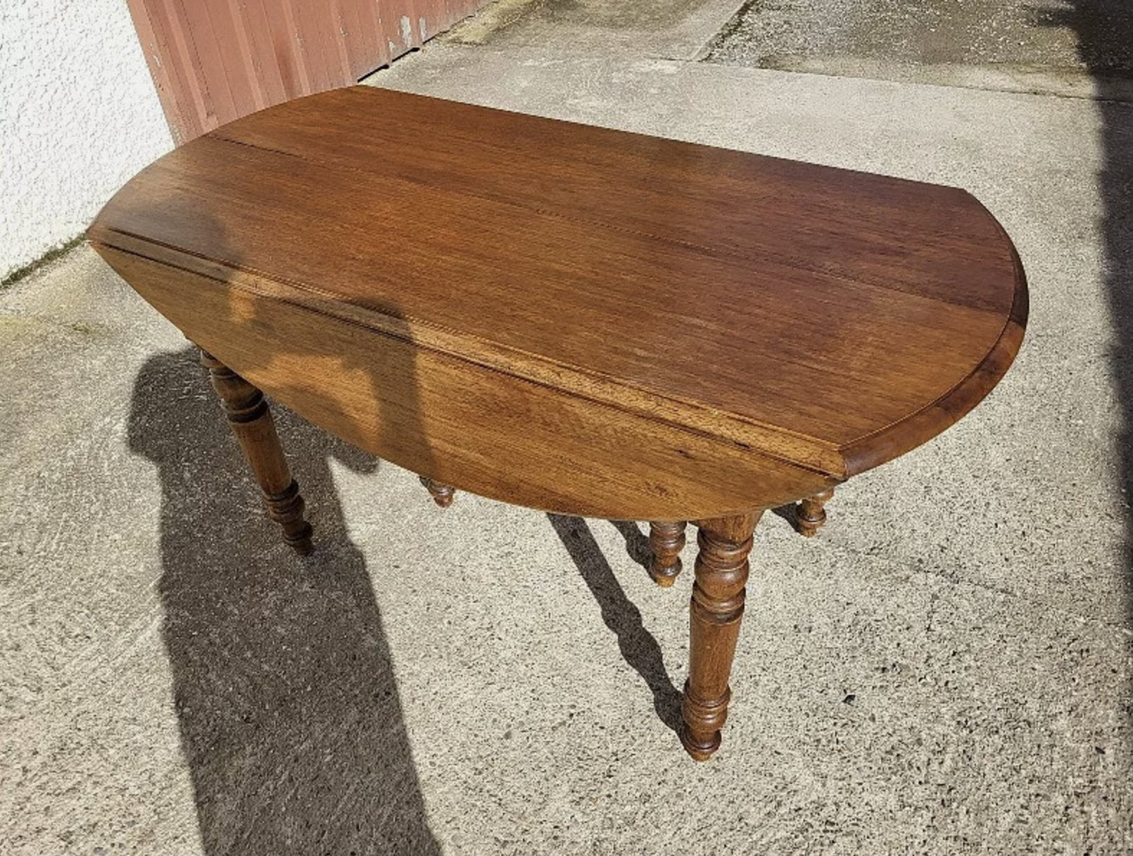 Jolie Table à 6 Pieds Louis Philippe - Années 1980 - Bois Exotique - Ethic Atelier