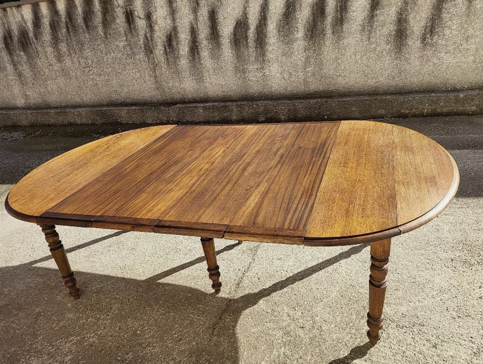 Jolie Table à 6 Pieds Louis Philippe - Années 1980 - Bois Exotique - Ethic Atelier