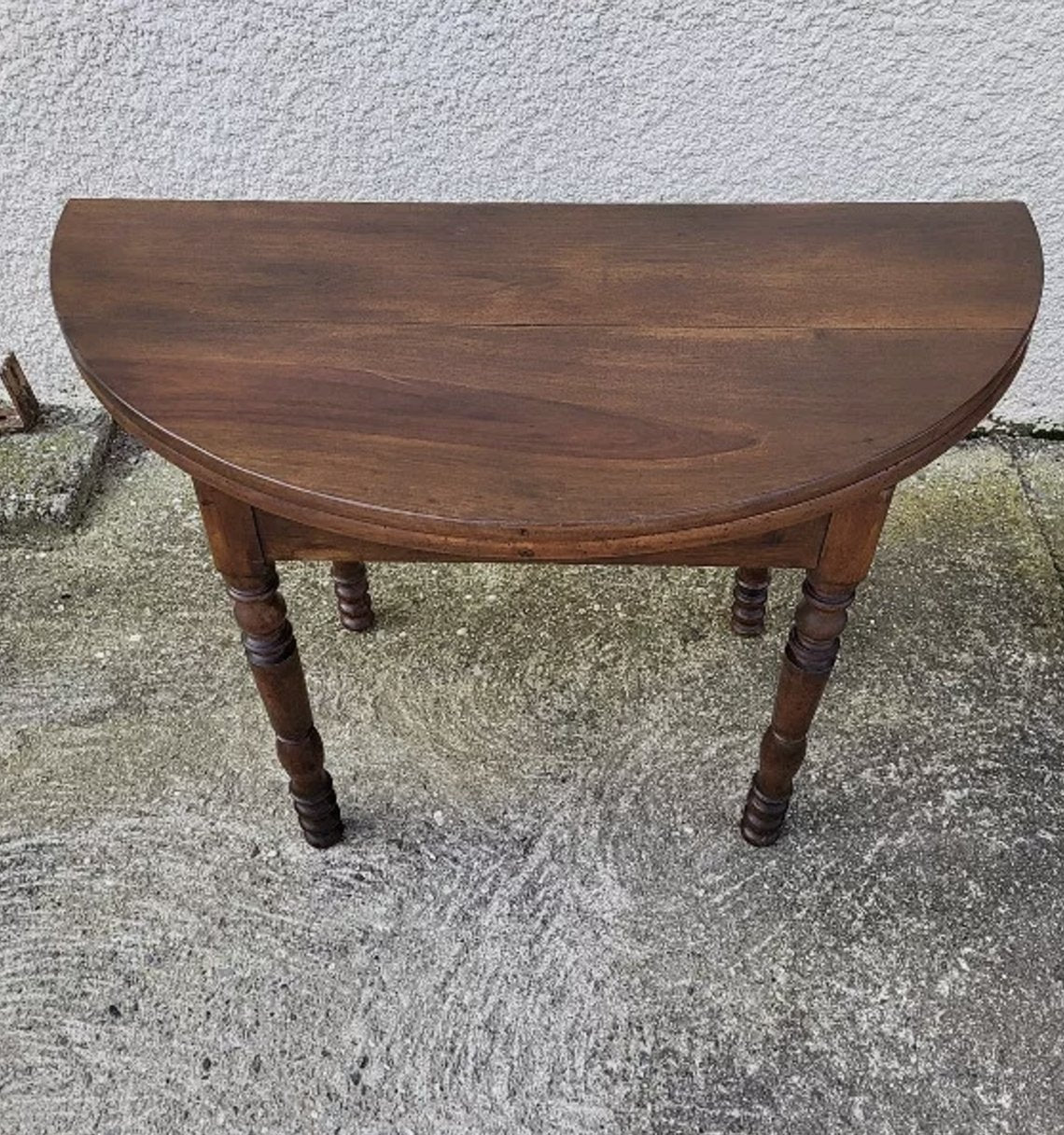 Jolie Table Lune en Noyer Massif Louis Philippe - XIXe siècle - Ethic Atelier