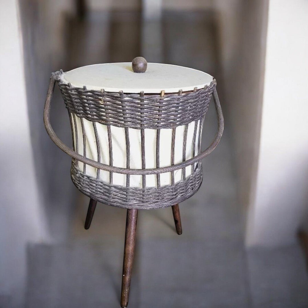 Jolie Travailleuse Vintage - Années 1970 - Ethic Atelier