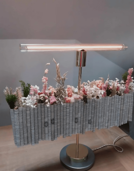 Lampe à poser Anthophile papier ancien, fleurs séchées - Pièce unique - Ethic Atelier