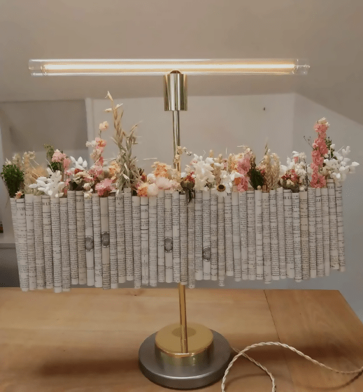 Lampe à poser Anthophile papier ancien, fleurs séchées - Pièce unique - Ethic Atelier