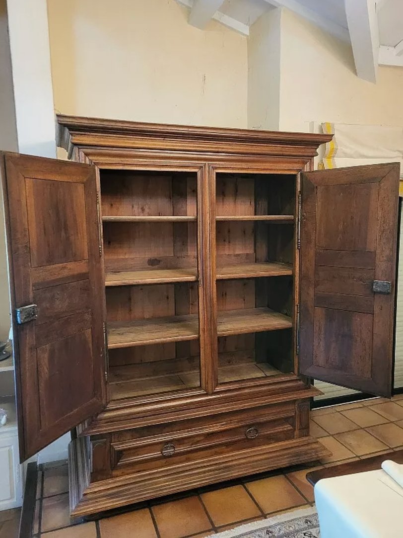 Magnifique Armoire Louis XIII en Noyer Massif - XVIIIe Siècle - Ethic Atelier