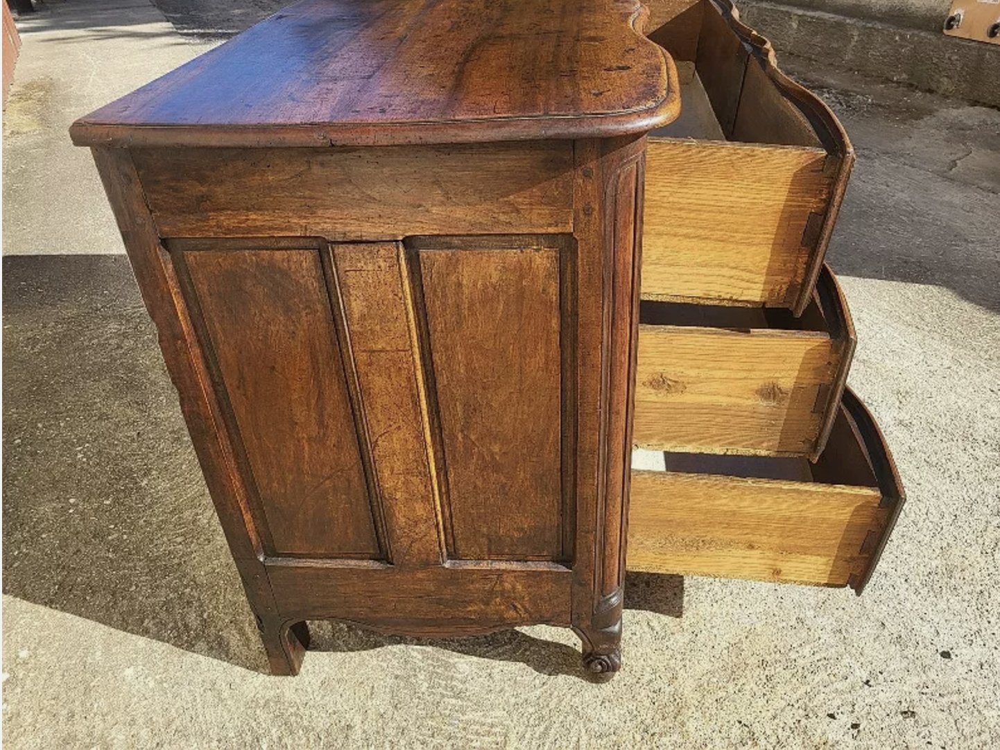 Magnifique Commode Arbalette Louis XV - Fin XVIIIe Siècle - Ethic Atelier