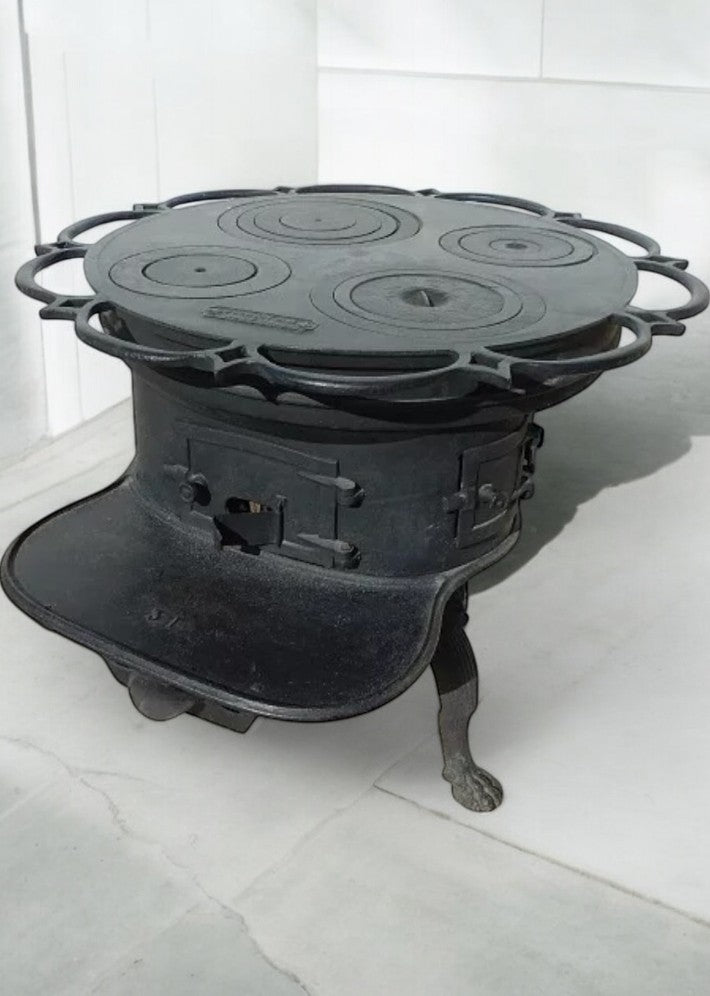 Magnifique et Rare Fourneau Poêle Courtot Aîné - Ethic Atelier