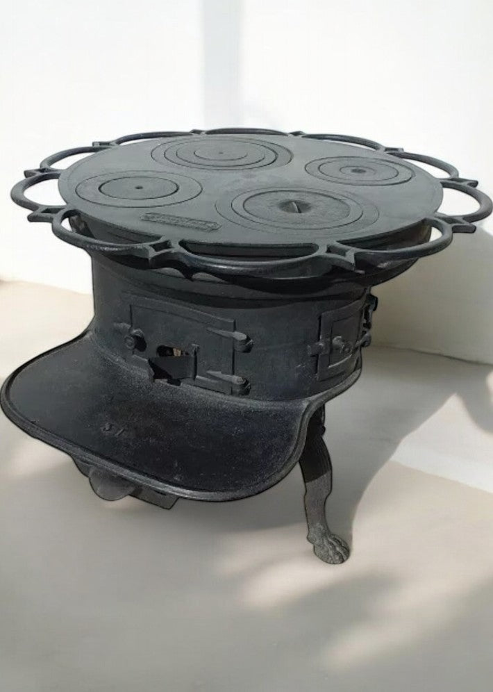 Magnifique et Rare Fourneau Poêle Courtot Aîné - Ethic Atelier